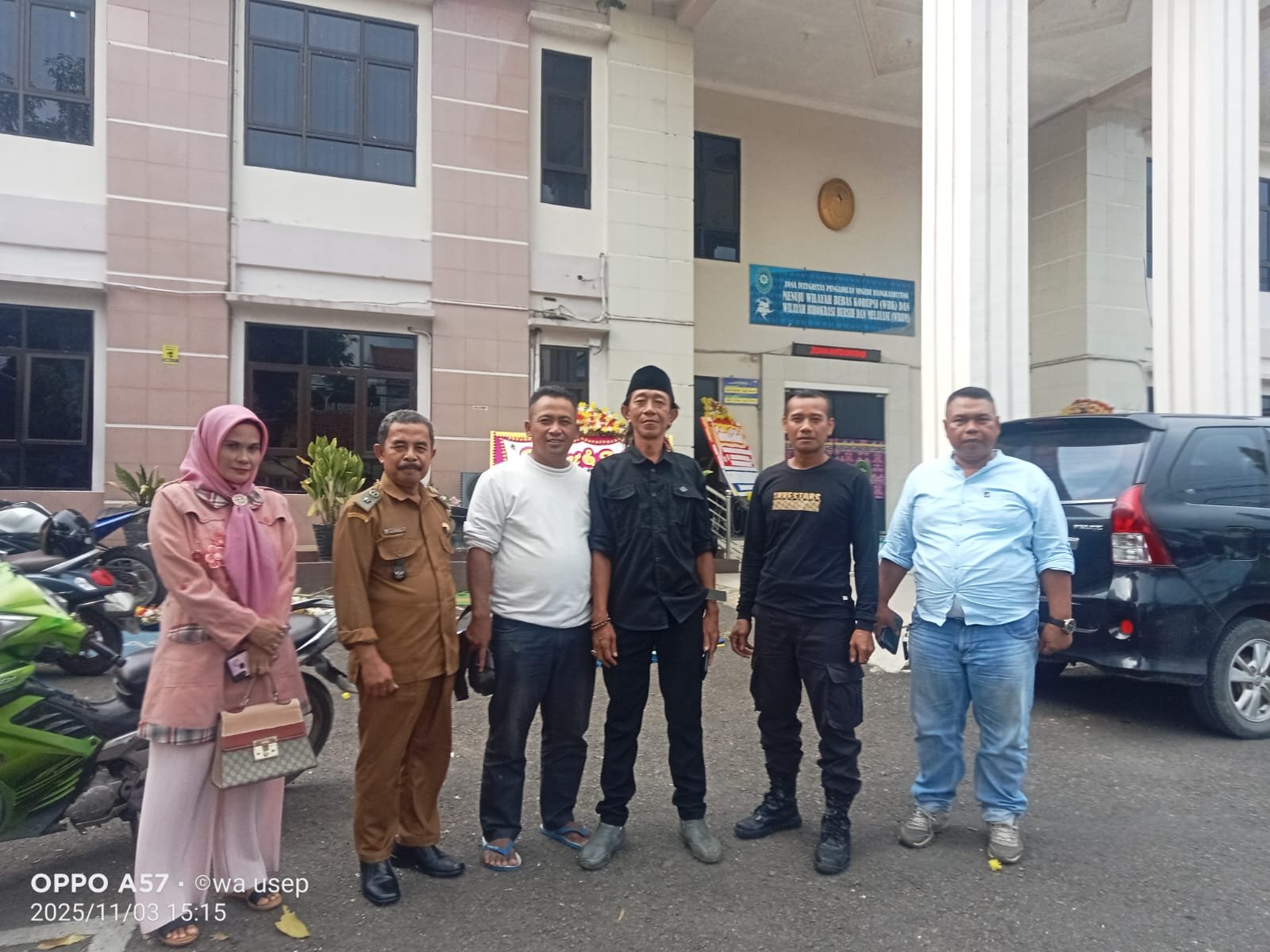 Bungurmekar Berjuang, Warga Siap Merangsek Ke Istana Presiden Minta Bantuan