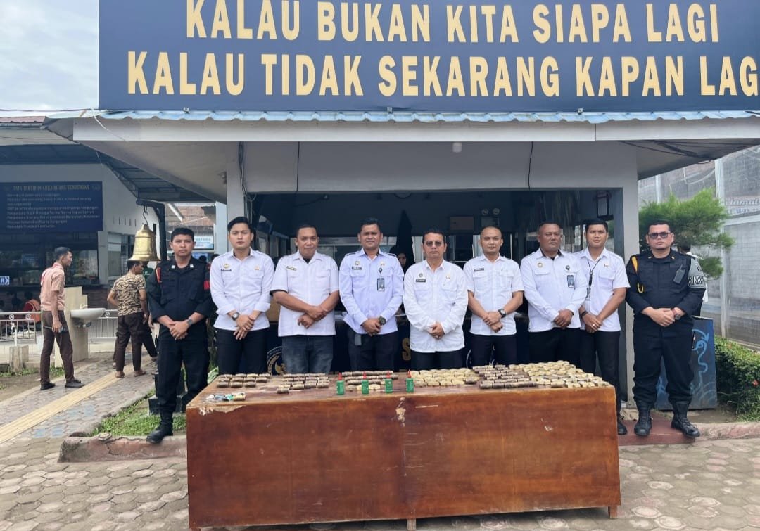 Pastikan Keamanan Selama Nataru, Lapas Binjai Lakukan Perawatan dan Rolling Gembok Kamar Hunian