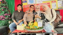 Momen Haru di Pos Pam RCW Medan, Iptu Nizar Nasution Dapat Kejutan Ulang Tahun Dari Keluarga