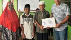 Madrasah Al-Yahdi Medan Salurkan Donasi untuk Literasi Al-Qur’an di Desa Sekumur