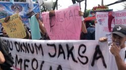 Aksi Demo di Kejati Sumut, Massa Desak Copot Jaksa Terkait Dugaan Perselingkuhan