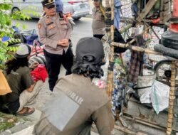 Kanit Samapta Polsek Sunggal Tunjukan Kepedulian, Iptu Nizar Rangkul Anak Punk