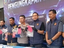 Nekat! Live Streaming Pornografi di TikTok, Janda Beranak Tiga Diringkus
