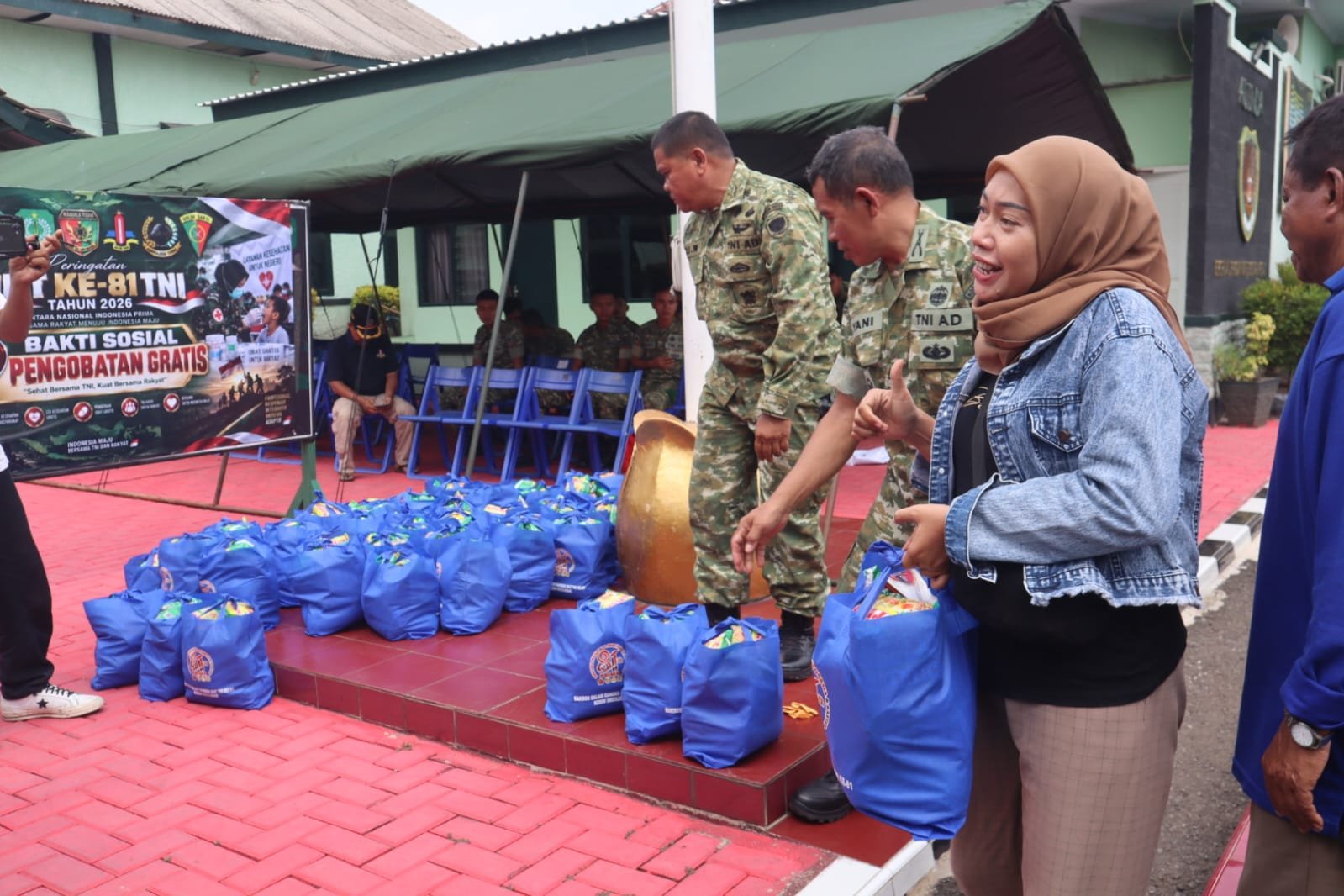 HUT ke-81 TNI, Kodim 0603/Lebak Gelar Bakti Sosial Donor Darah, Pengobatan, Khitanan Massal hingga Sembako