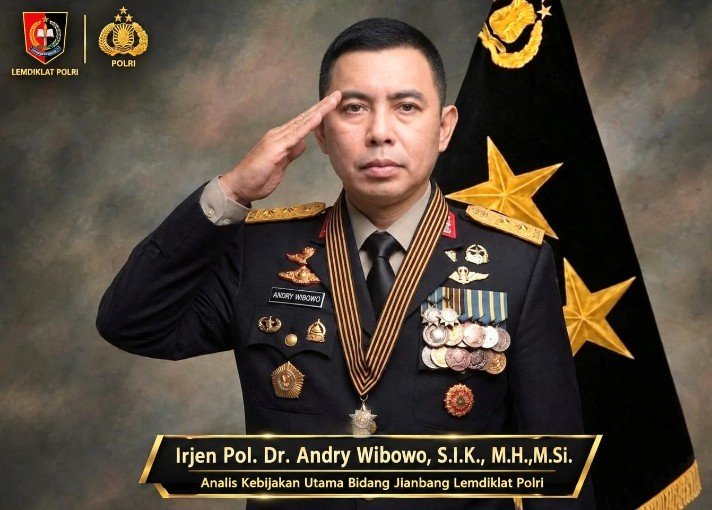 Indonesia First: Menempatkan Kepentingan Nasional di Tengah Dinamika Geopolitik Dunia