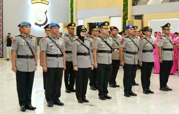 Kapolda Sumut Lantik Pejabat Utama dan 8 Kapolres, Tekankan Integritas dan Kinerja