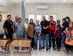 Rommy Van Boy SH Temui Pedagang Pagaruyung, Desak Solusi di Tengah Proyek Drainase