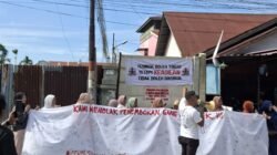 ‎Ratusan Warga Tolak Penembokan Gang Anggrek Medan, Desak Wali Kota Copot Camat hingga Kepling ‎