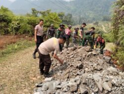 Badan Jalan Akses Situs Cibedug Mulai Terbentuk, Material Pengecoran Terus Dialirkan