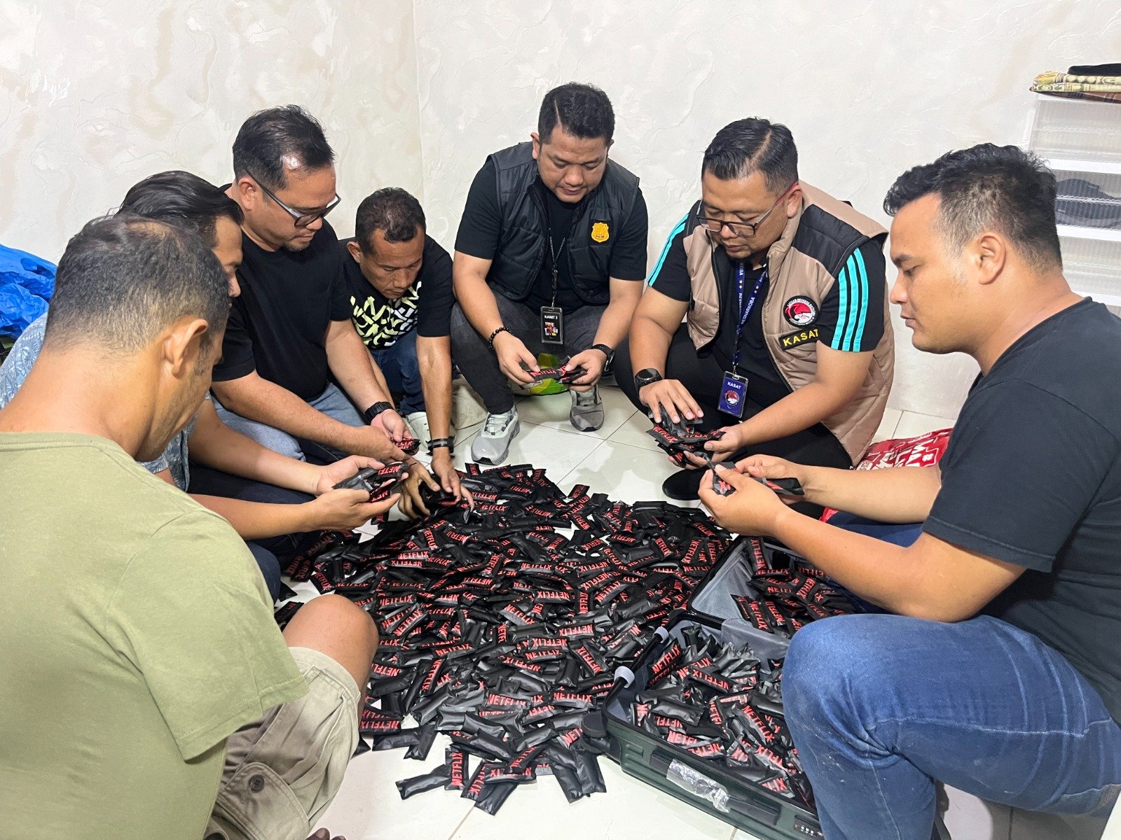 Terbongkar! Bengkel Motor di Bandar Setia Jadi Gudang 1.152 Vape Narkoba