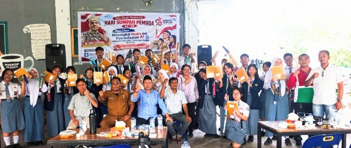 ‎Tangkal Hoaks di Era AI, M. Arif Tanjung Bekali Siswa Berprestasi dari Tiga SMA di Medan